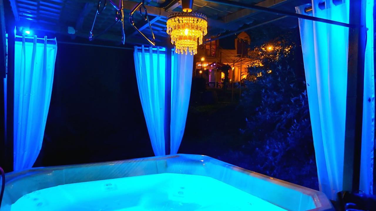 Bonbon Chambre D'Hotes Saint-Julien-de-Lampon Kültér fotó