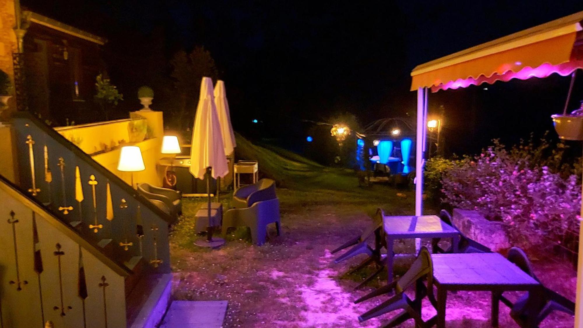 Bonbon Chambre D'Hotes Saint-Julien-de-Lampon Kültér fotó